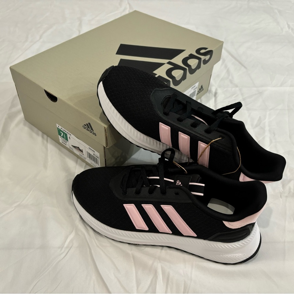 Brand New Adidas Cloudfoam Comfort Shoes - Black/Pink Size 7.5 - Never Worn!
